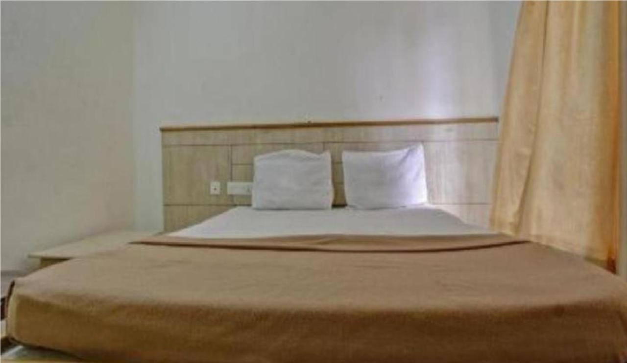Hotel Chandrawali By Wb Inn Ballia Exteriér fotografie